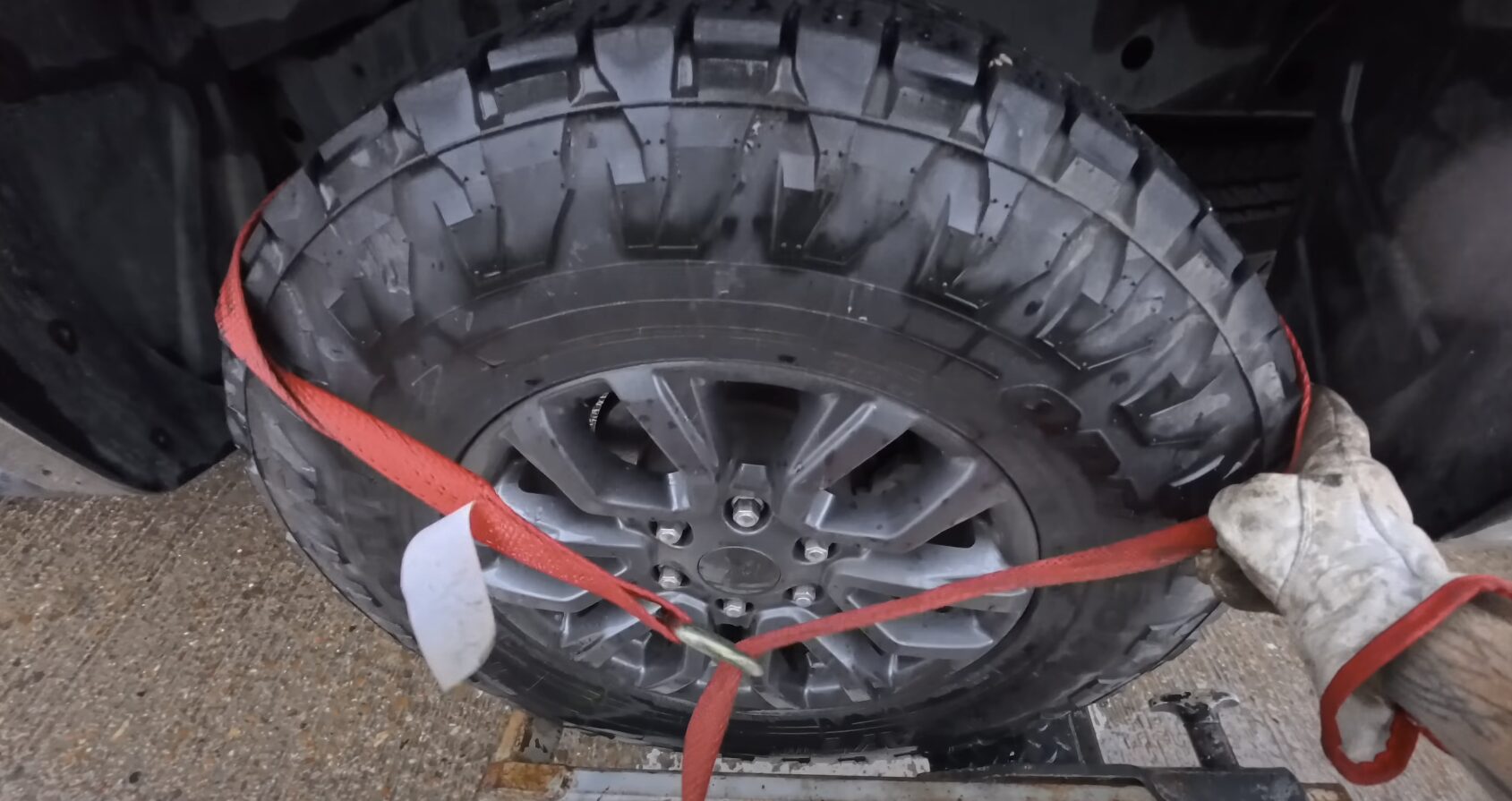 Accident recovery towing equipment and safety measures